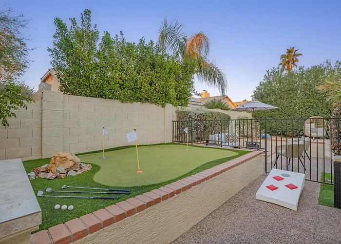 Basketball Game, Heated Pool, Game Room, Holiday home *