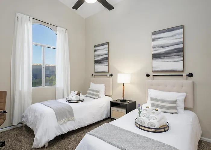 Holiday home Basketball Game, Heated Pool, Game Room, *