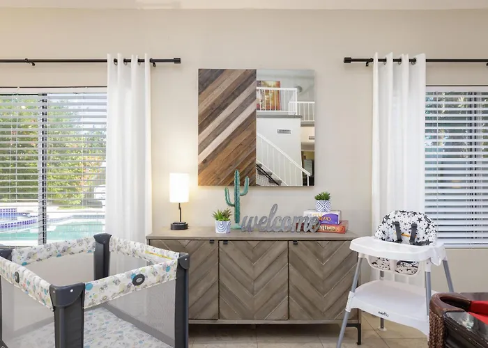 Basketball Game, Heated Pool, Game Room, Holiday home Phoenix