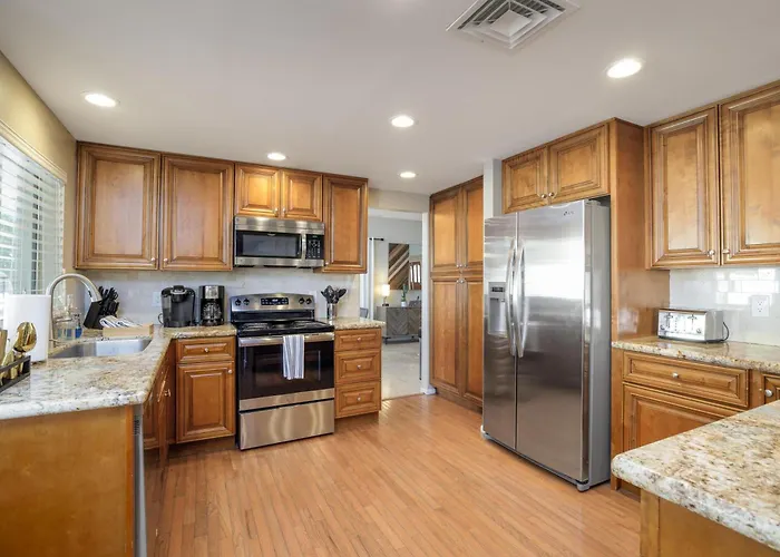 Basketball Game, Heated Pool, Game Room, * Phoenix